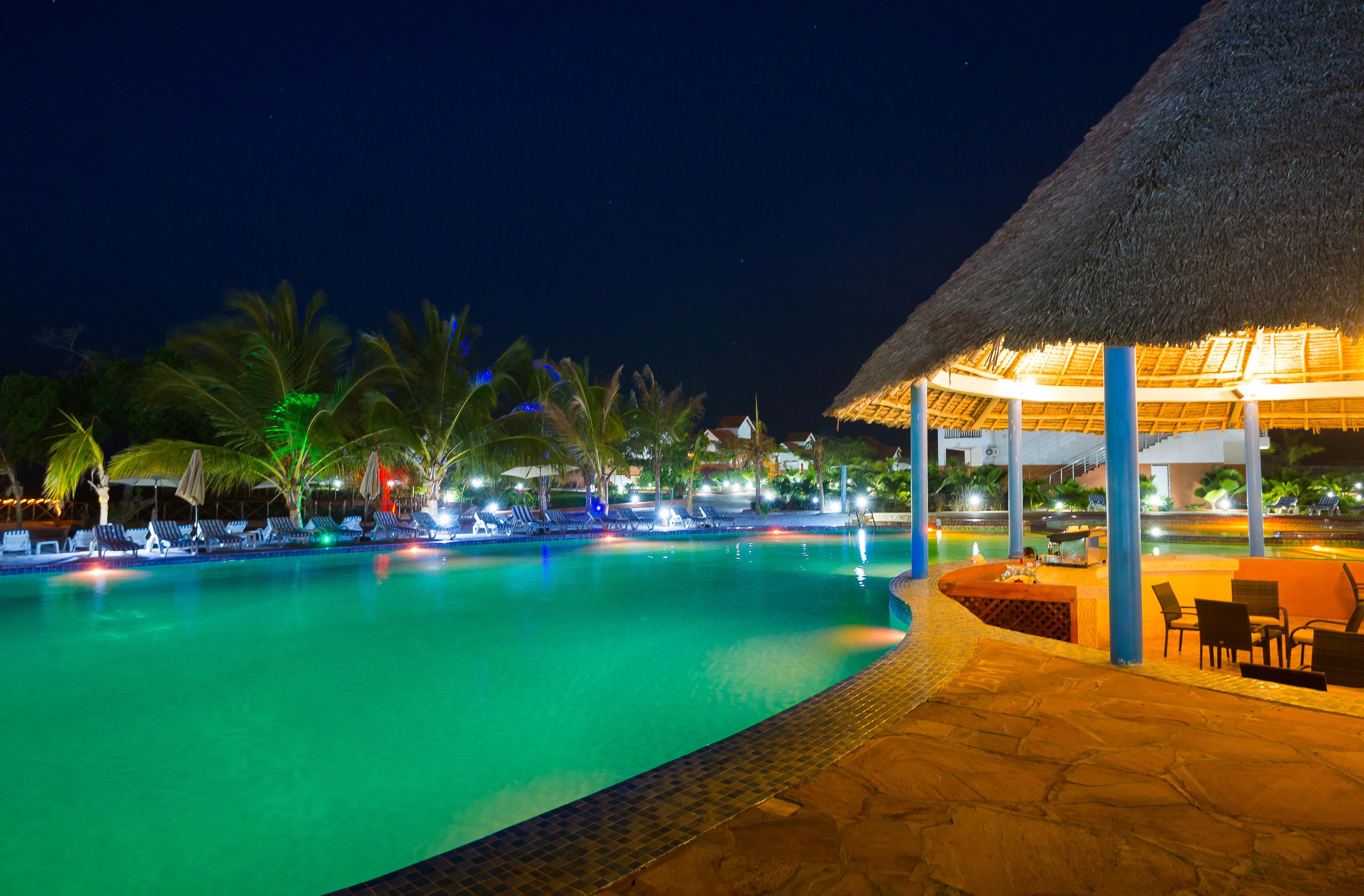 Azao Resort & Spa Pongwe Esterno foto