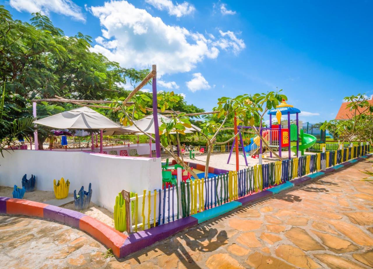 Azao Resort & Spa Pongwe Esterno foto